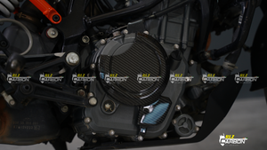 Open image in slideshow, Carbon Fiber Clutch Cover Protector for KTM Duke 250/390 2017-2022 Model
