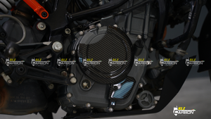 Open image in slideshow, Carbon Fiber Clutch Cover Protector for KTM Duke 250/390
